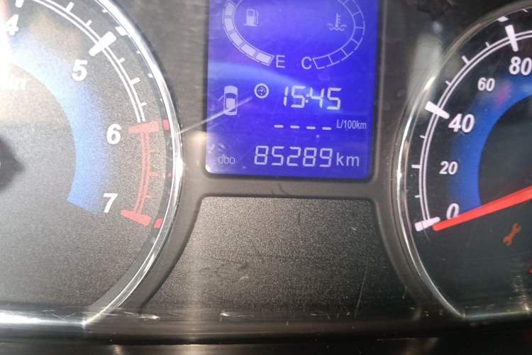 Used Karry K50 2016 K50S 1.5L Manual Comfort Model Odometer Close Up