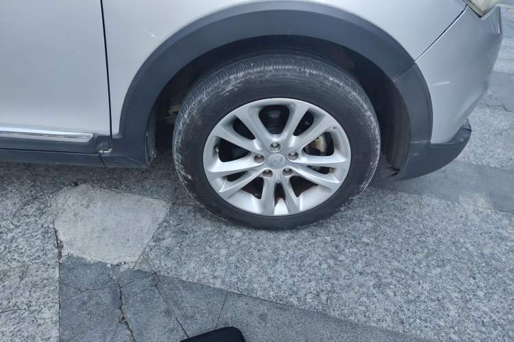Used Karry K50 2016 K50S 1.5L Manual Comfort Model Right Front Wheel Hub