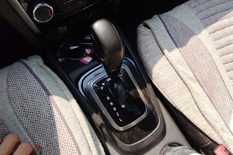 Used Karry K50 2016 K50S 1.5L Automatic Luxury Model Gear Lever