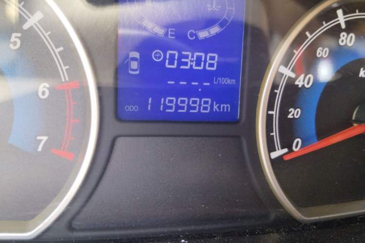 Used Karry K50 2016 K50S 1.5L Manual Standard Model Odometer Close Up
