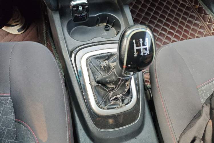 Used Karry K50 2017 1.5L Manual Base Version Gear Lever
