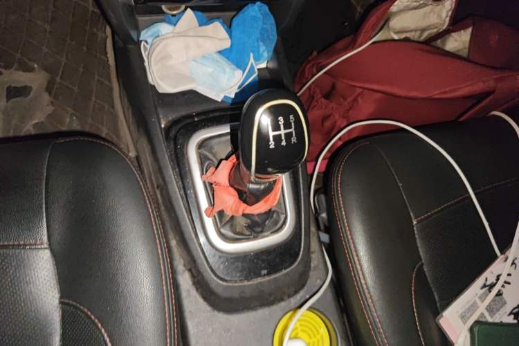 Used Karry K50 2017 1.5L Manual Luxury Model Gear Lever