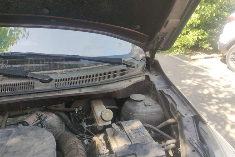 Used Karry K50  Engine Bay Left