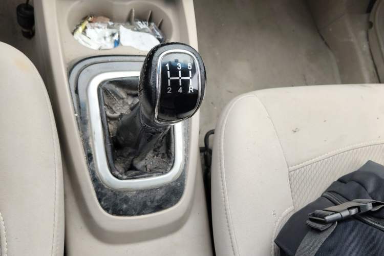 Used Karry K50 2017 1.5L Manual Standard Edition Gear Lever