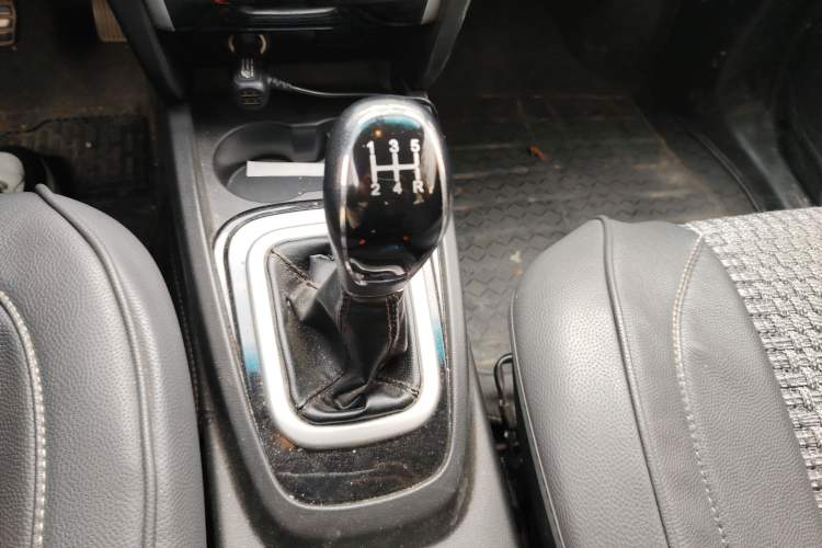 Used Karry K50 2017 1.5L Manual Standard Edition Gear Lever