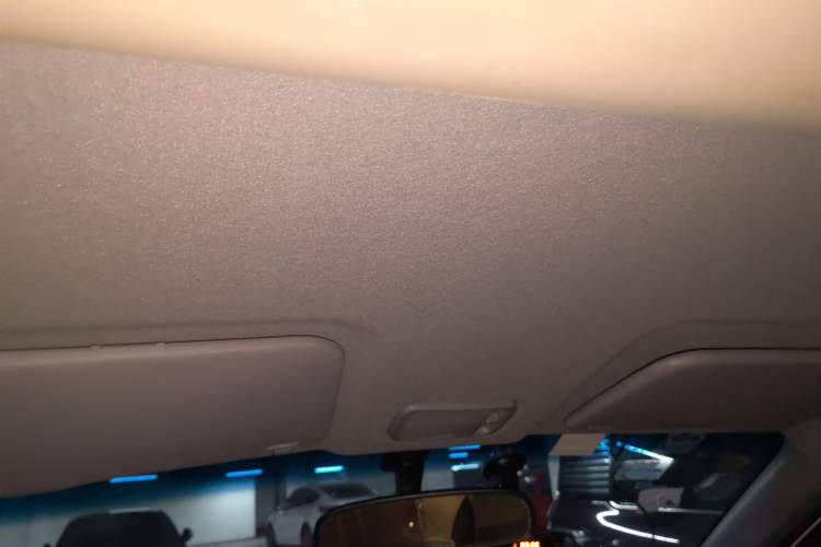 Used Karry K50  Headliner