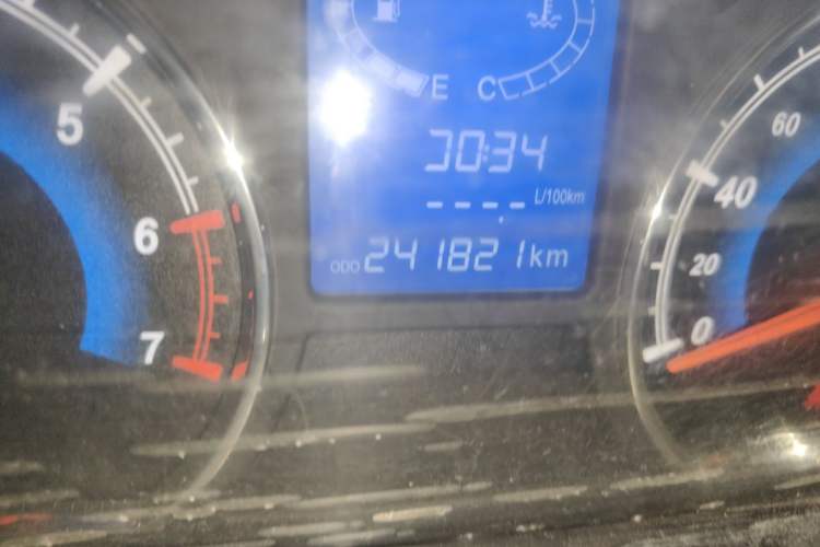 Used Karry K50 2017 1.5L Manual Base Version Odometer Close Up