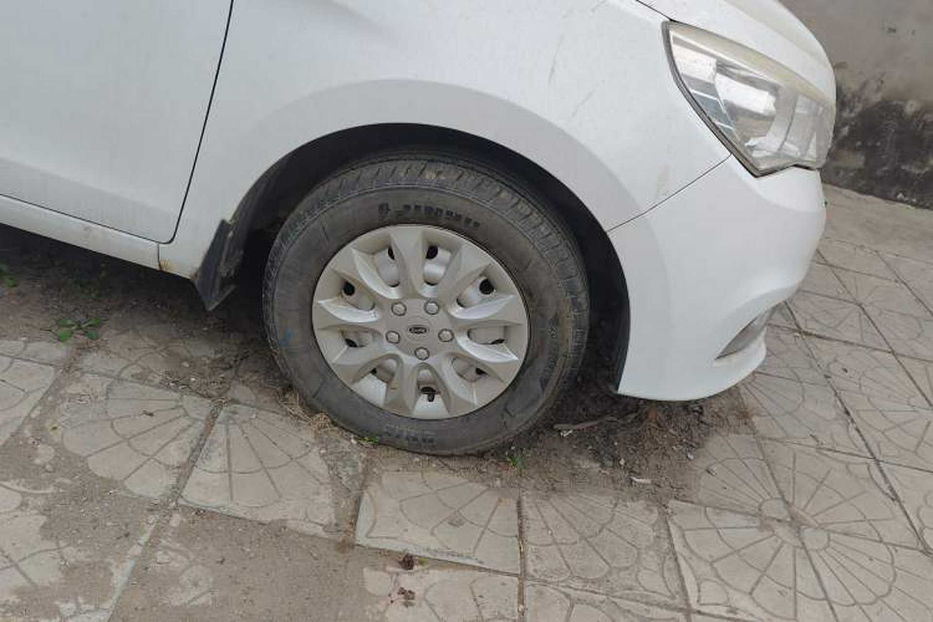 Used Karry K50 2017 1.5L Manual Base Version Right Front Wheel Hub