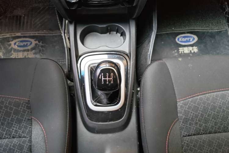 Used Karry K50 2018 1.5L Manual Comfort Model Gear Lever