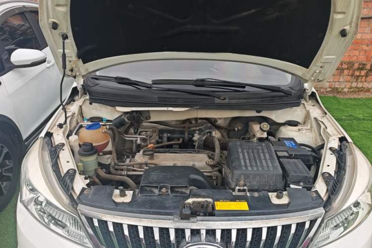 Used Karry K50 2018 1.5L Manual Sunroof Version Engine Bay