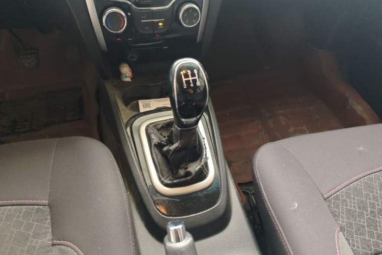 Used Karry K50 2018 1.5L Manual Comfort Model Gear Lever