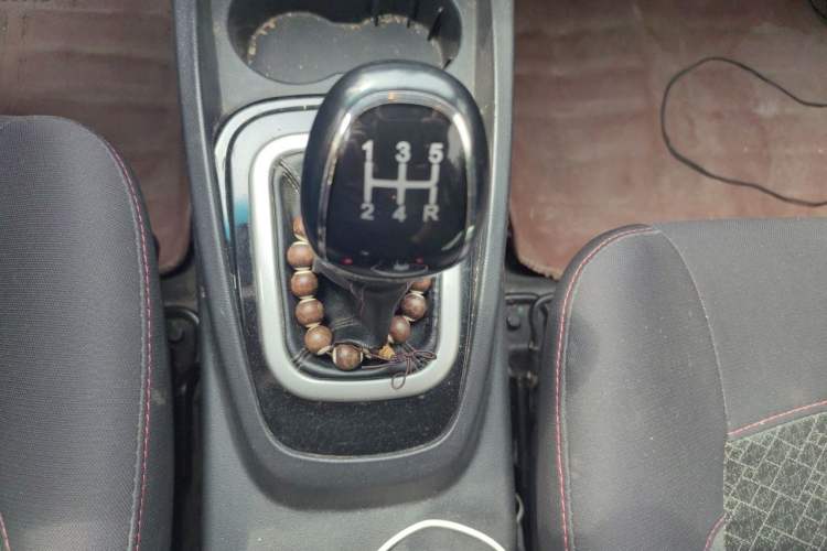 Used Karry K50 2018 1.5L Manual Comfort Model Gear Lever