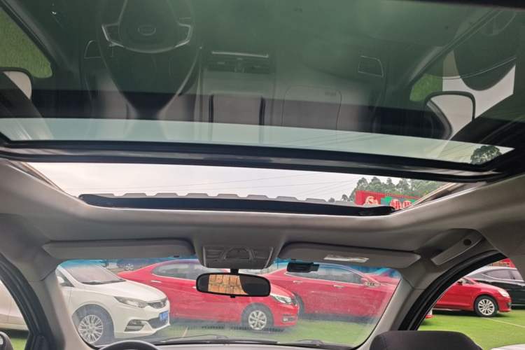 Used Karry K50 2018 1.5L Manual Sunroof Version Headliner