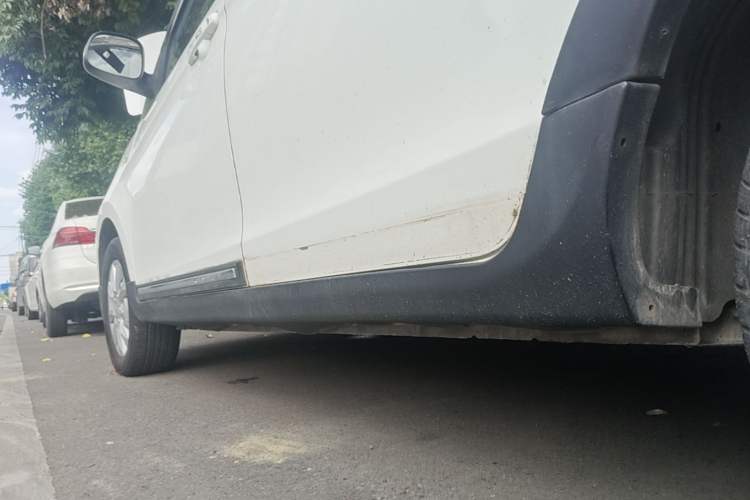 Used Karry K50 2018 1.5L Manual Comfort Model Left Side Sill