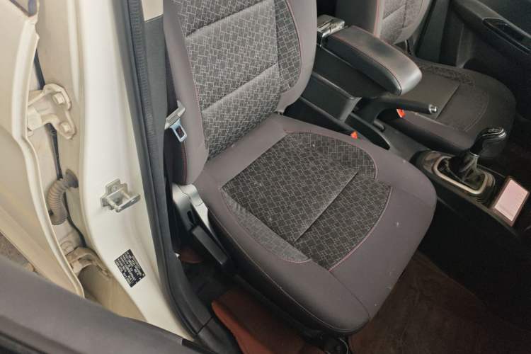 Used Karry K50 2018 1.5L Manual Comfort Model Right Front Seat