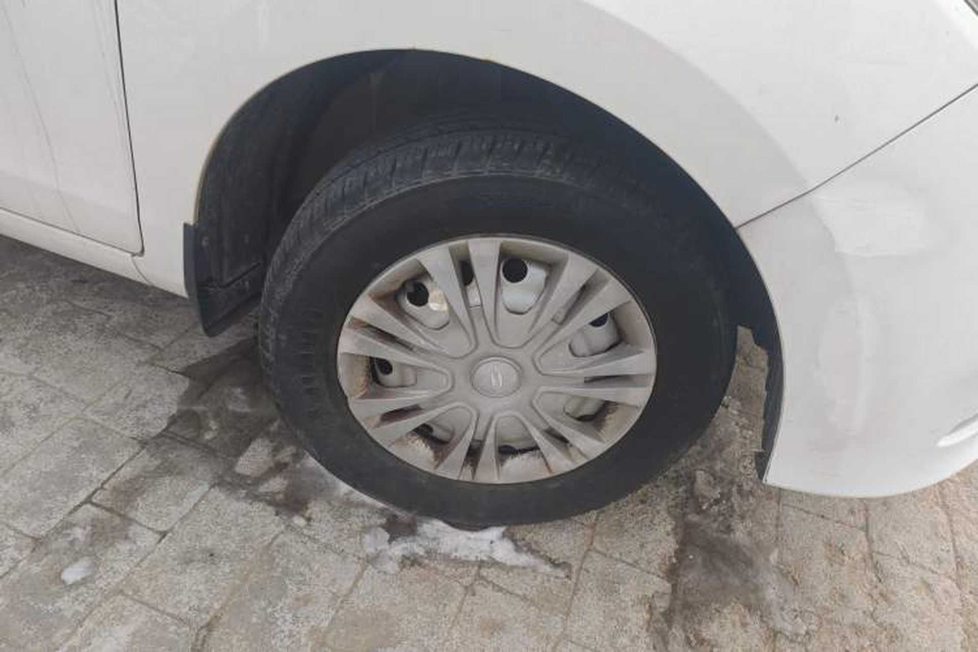 Used Karry K50 2018 Revised Version 1.5L Manual Basic Edition Right Front Wheel Hub