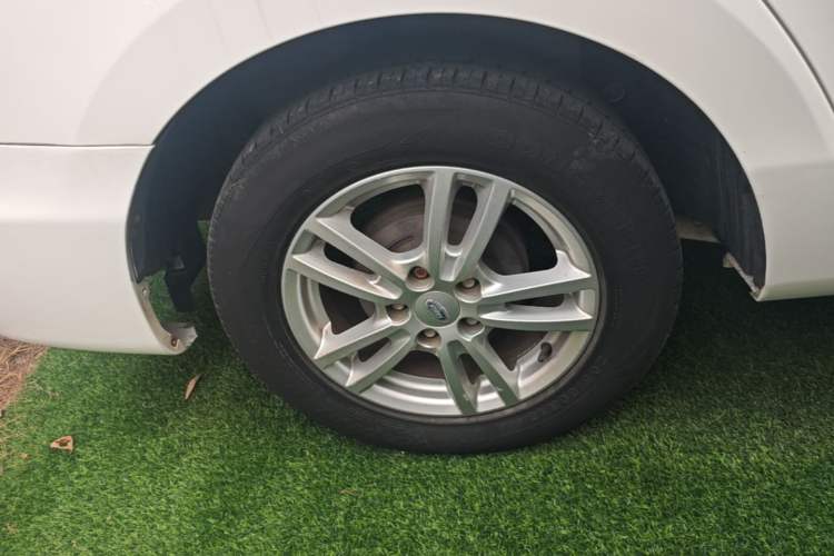 Used Karry K50 2018 1.5L Manual Sunroof Version Right Rear Wheel Hub