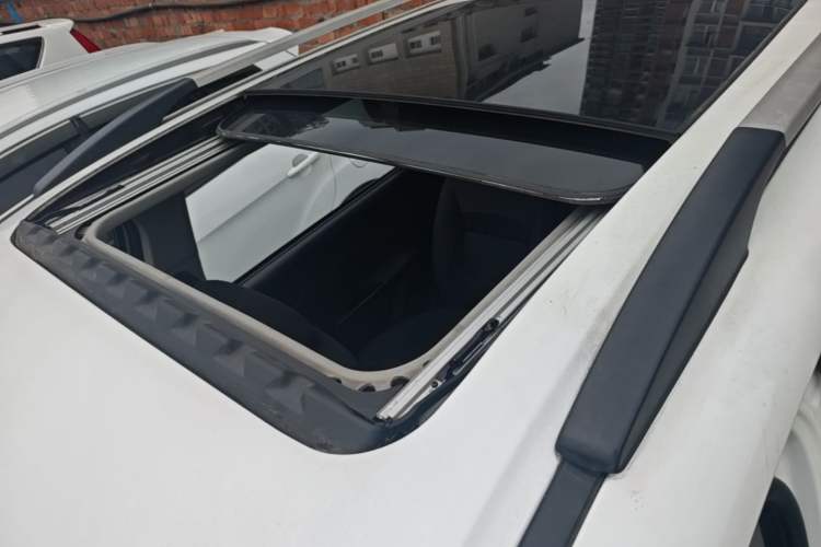 Used Karry K50 2018 1.5L Manual Sunroof Version Roof