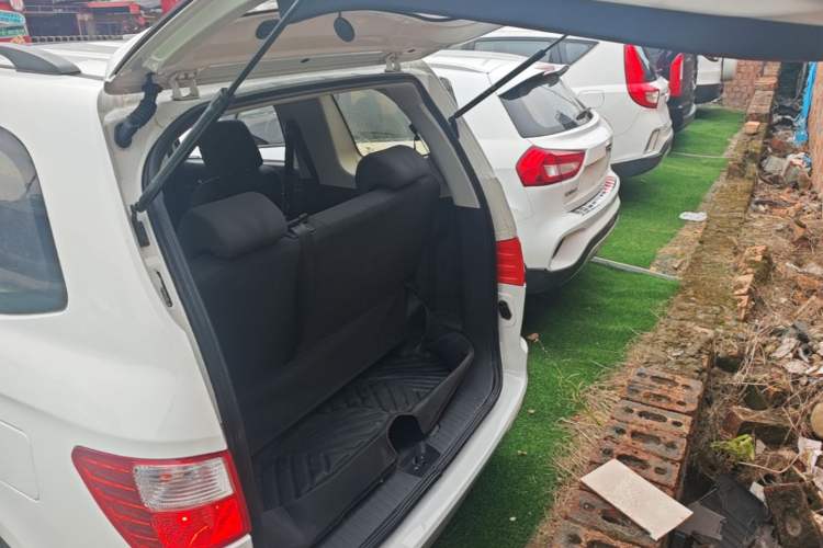 Used Karry K50 2018 1.5L Manual Sunroof Version Trunk