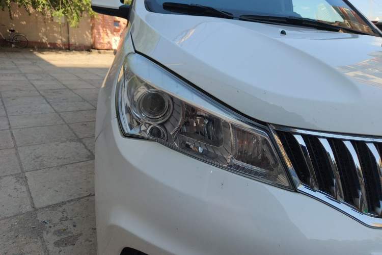 Used Karry K50  Right Front Headlight