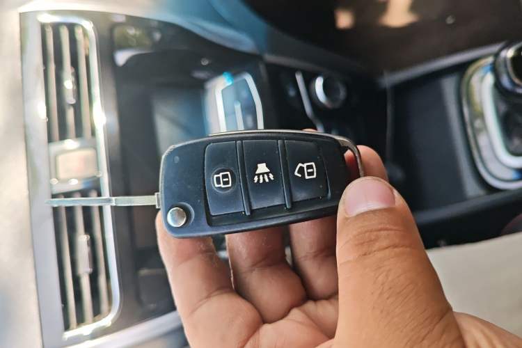 Used Karry K50EV 2018 Luxury EV Model Vehicle Key