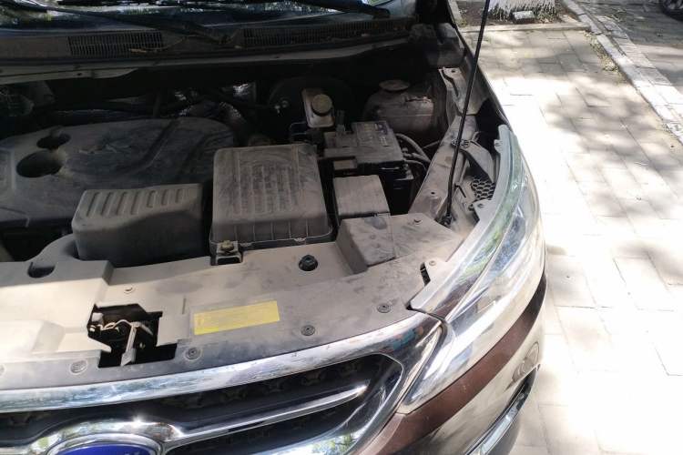 Used Karry K60 2017 1.5L Automatic Luxury Model Engine Bay Left