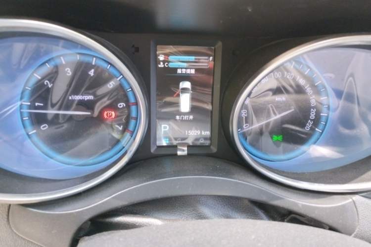 Used Karry K60 2017 1.5L Automatic Luxury Model Odometer Close Up