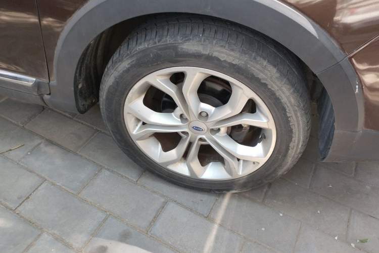 Used Karry K60 2017 1.5L Automatic Luxury Model Right Front Wheel Hub