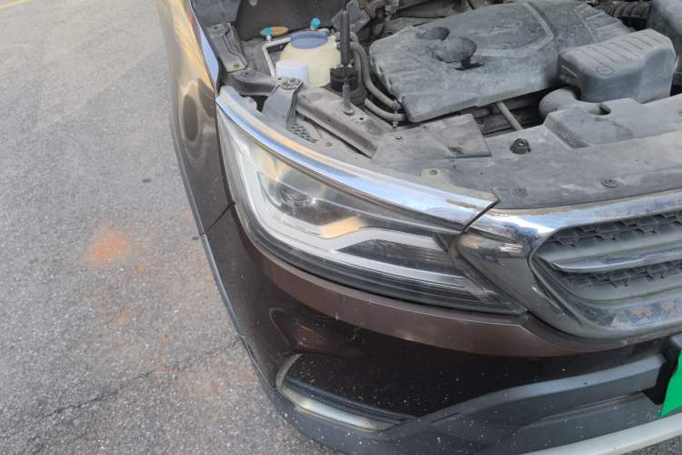 Used Karry K60 2017 1.5L Manual Comfort Model Right Front Headlight