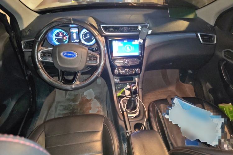 Used Karry K60 2017 1.5L Manual Flagship Model Center Console