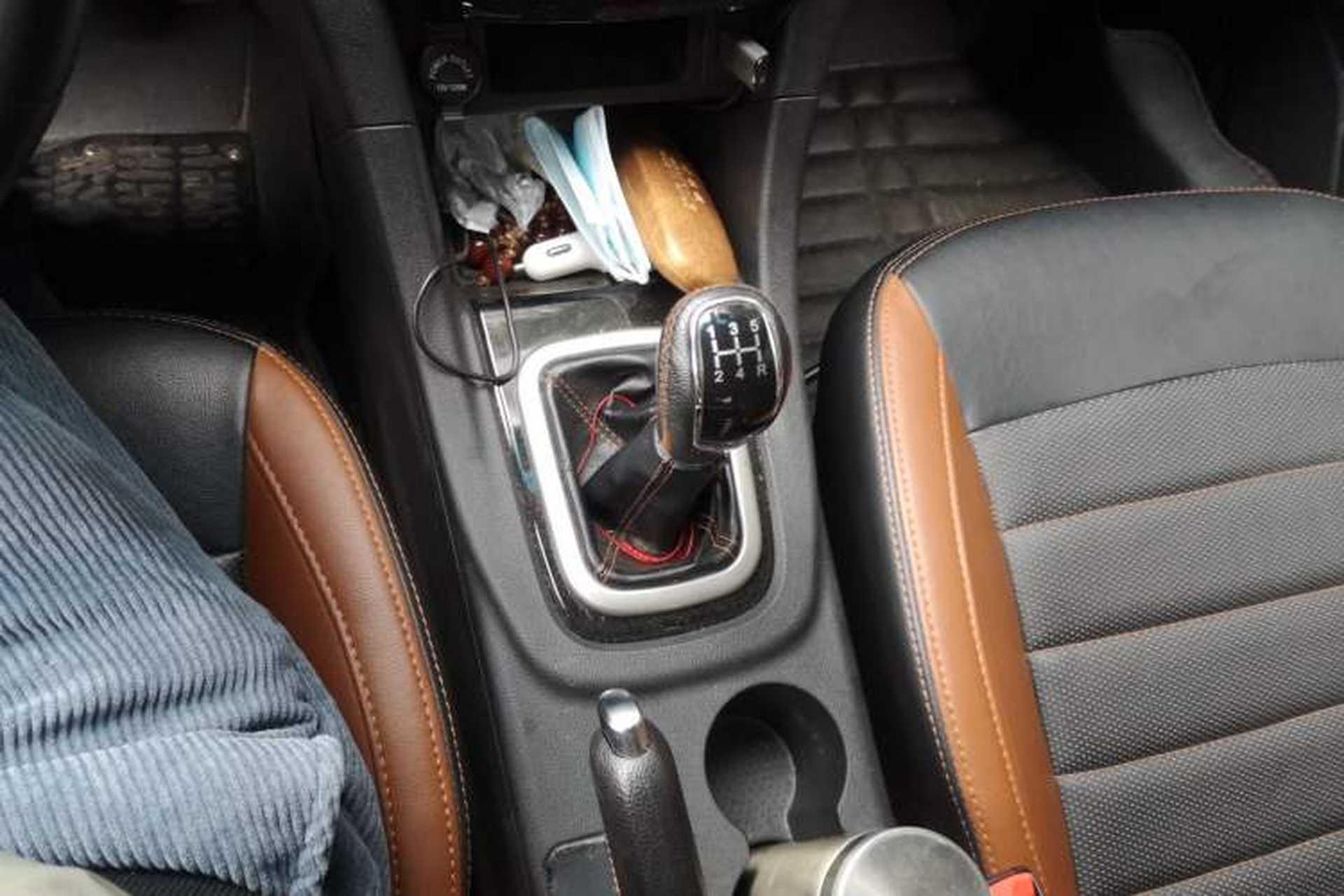 Used Karry K60 2017 1.5L Manual Flagship Model Gear Lever