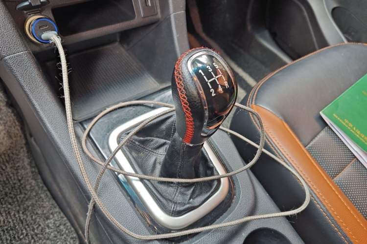 Used Karry K60 2017 1.5L Manual Luxury Model Gear Lever