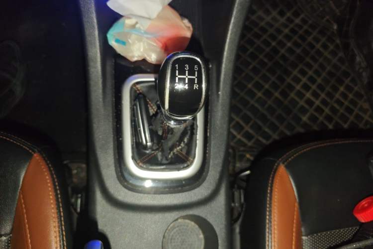 Used Karry K60 2017 1.5L Manual Flagship Model Gear Lever