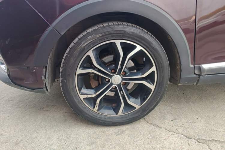 Used Karry K60 2017 1.5L Manual Flagship Model Left Front Wheel Hub