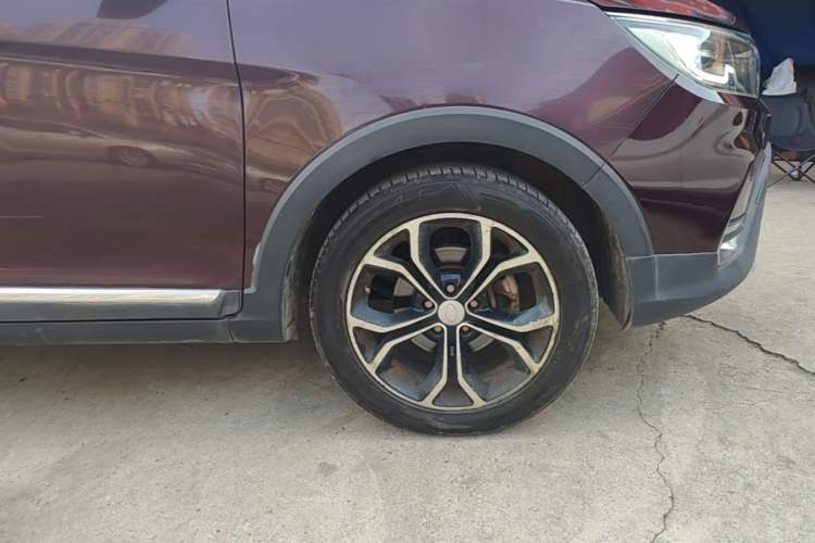 Used Karry K60 2017 1.5L Manual Flagship Model Right Rear Wheel Hub