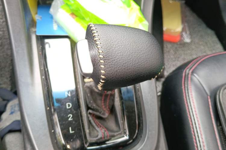 Used Karry K60 2017 1.5L Automatic Luxury Model Gear Lever