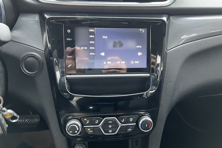 Used Karry K60 2017 1.5L Automatic Luxury Model Audio And AC Panel