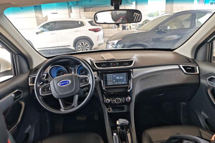 Used Karry K60 2017 1.5L Automatic Luxury Model Center Console