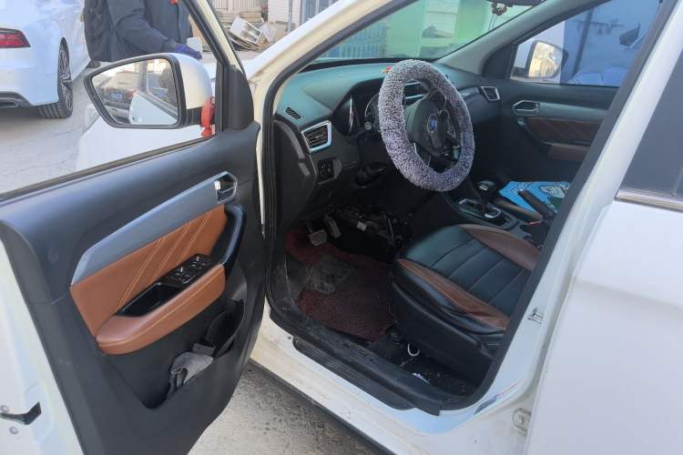 Used Karry K60 2017 1.5L Automatic Flagship Model Driver Seat