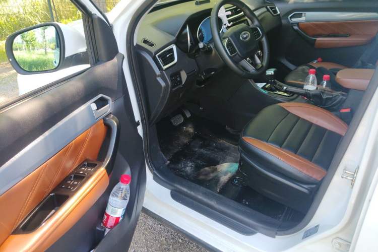 Used Karry K60 2017 1.5L Automatic Luxury Model Driver Seat