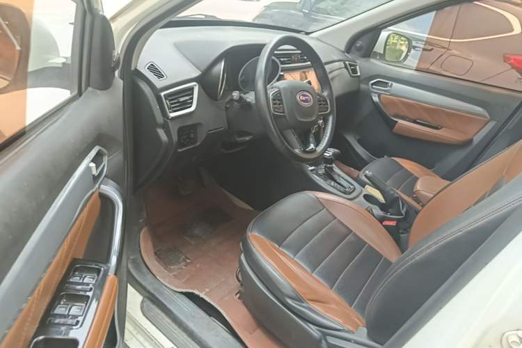 Used Karry K60 2017 1.5L Automatic Flagship Model Driver Seat