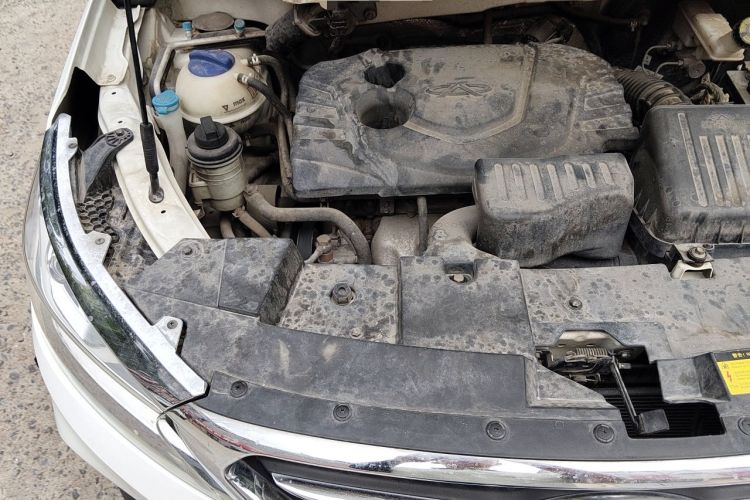 Used Karry K60 2017 1.5L Automatic Luxury Model Engine Bay Right