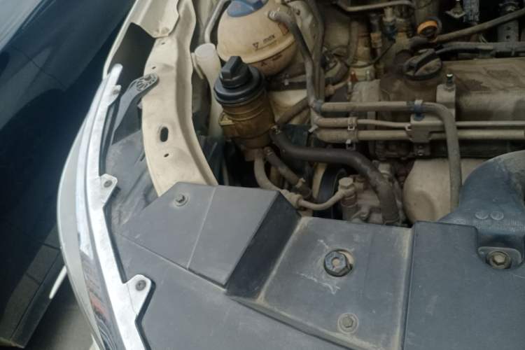 Used Karry K60 2017 1.5L Automatic Flagship Model Engine Bay Right