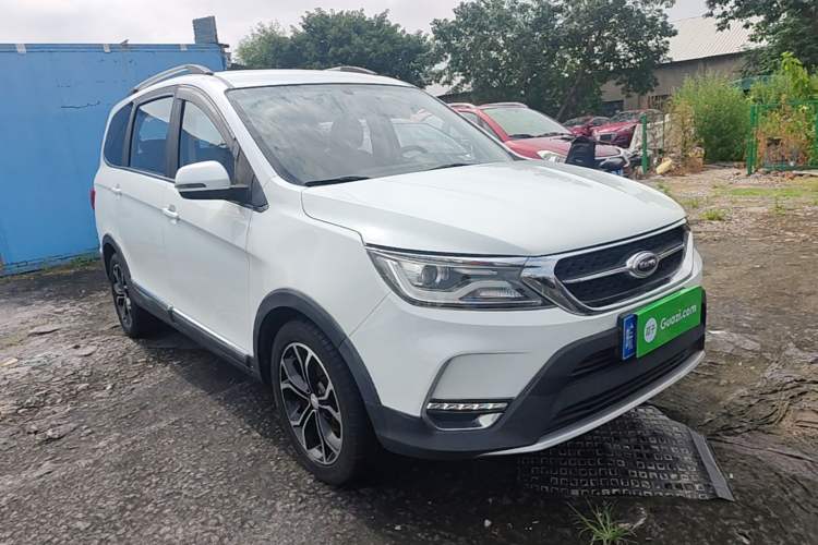 Used Karry K60 2017 1.5L Manual Flagship Model Front Right 45 Deg
