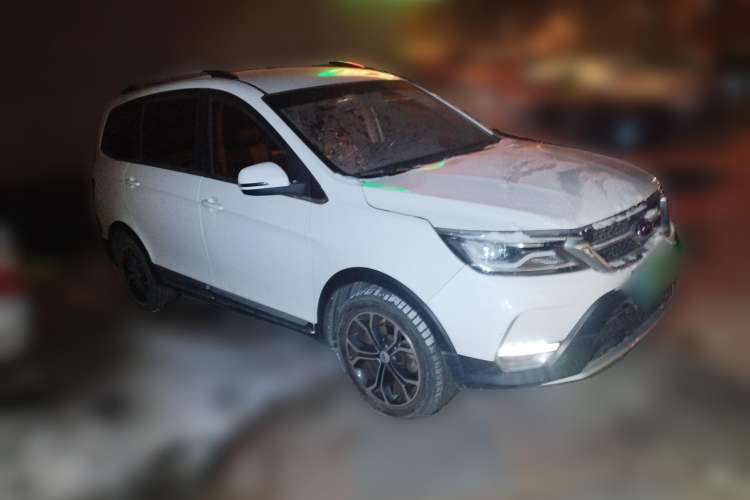 Used Karry K60 2017 1.5L Manual Flagship Model Front Right 45 Deg