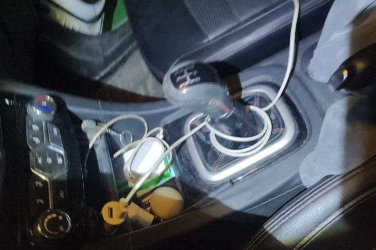 Used Karry K60 2017 1.5L Manual Flagship Model Gear Lever