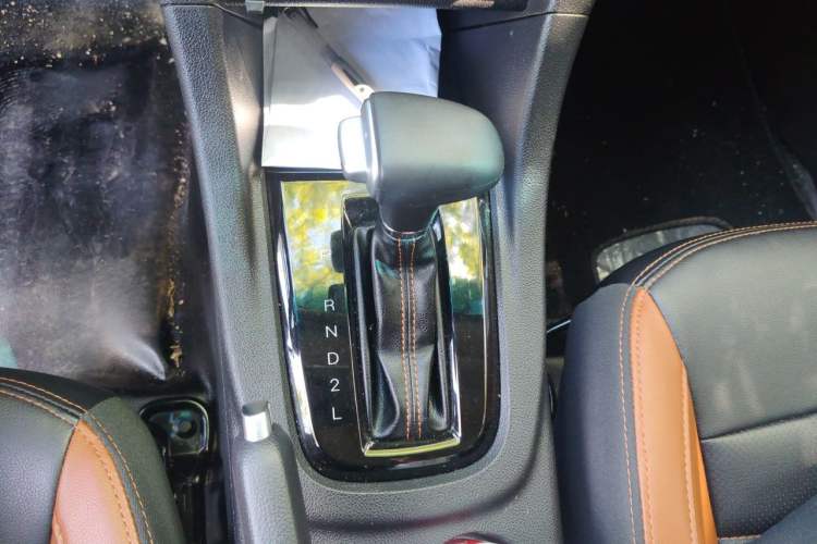 Used Karry K60 2017 1.5L Automatic Luxury Model Gear Lever