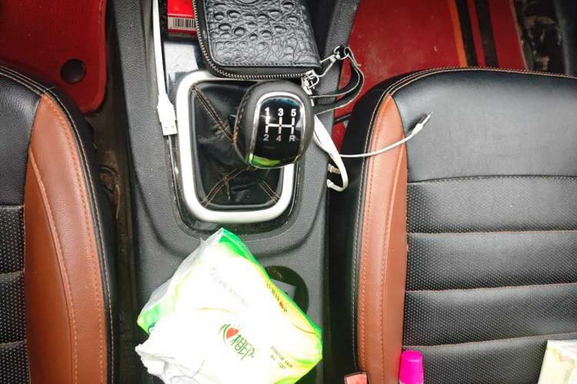 Used Karry K60 2017 1.5L Manual Luxury Model Gear Lever