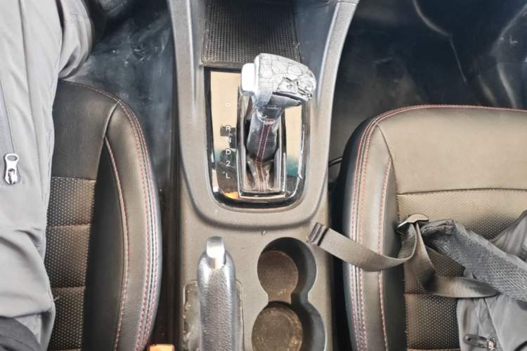 Used Karry K60 2017 1.5L Automatic Luxury Model Gear Lever