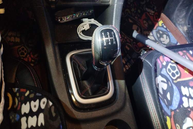 Used Karry K60 2017 1.5L Manual Flagship Model Gear Lever
